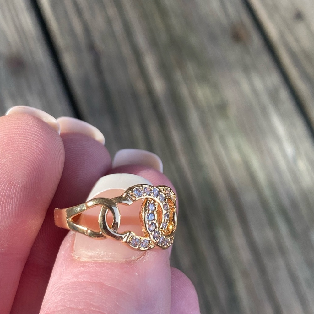 Designer Luxury Crystal Ring ✨ - Picture 10 of 14